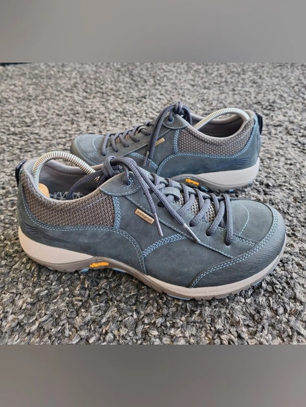 Dansko SZ 40 Paisley Navy waterproof  walking hiking sneakers Vibram sole